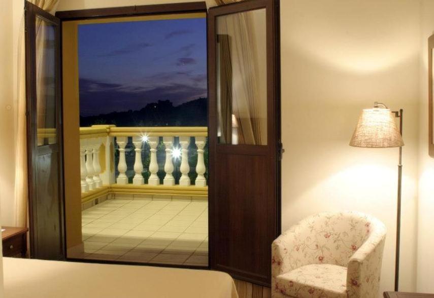 Hospedium Hotel Cortijo Santa Cruz Villanueva De La Serena Room photo